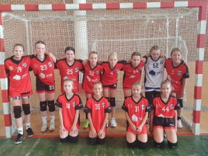 Mladší žačky vezou z Holešova bod